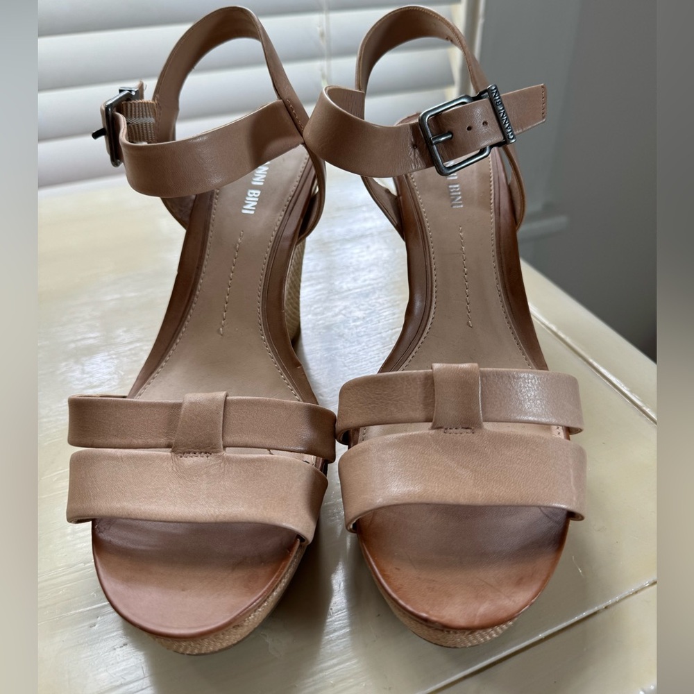 Gianna Bini Wedges